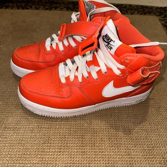 Nike sneakers - Picture 1 of 6